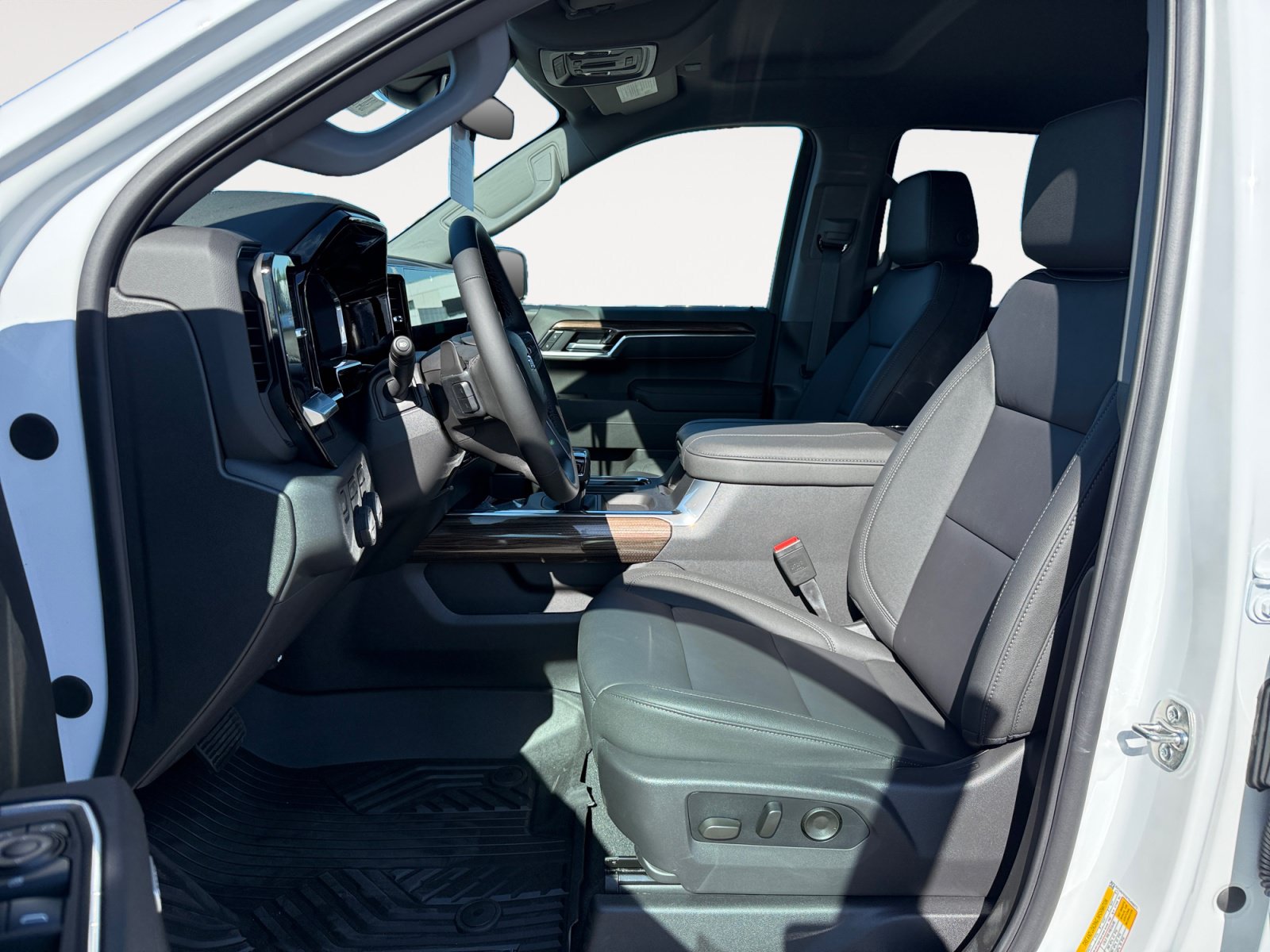 New 2026 Chevrolet Silverado 1500 LT Trail Boss w/ LT Trail Boss Premium Package AWD/4WD image 10