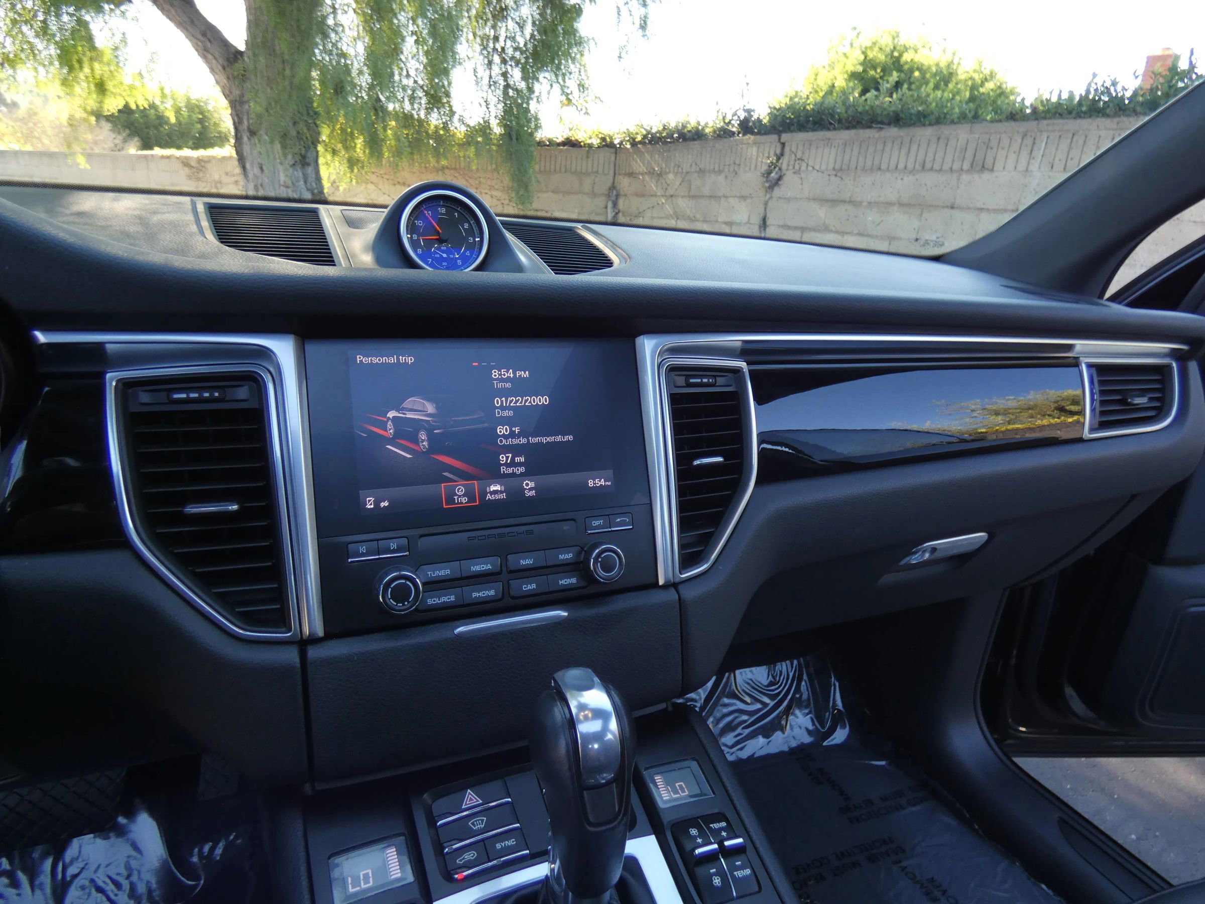 Used 2018 Porsche Macan Sport Edition image 56