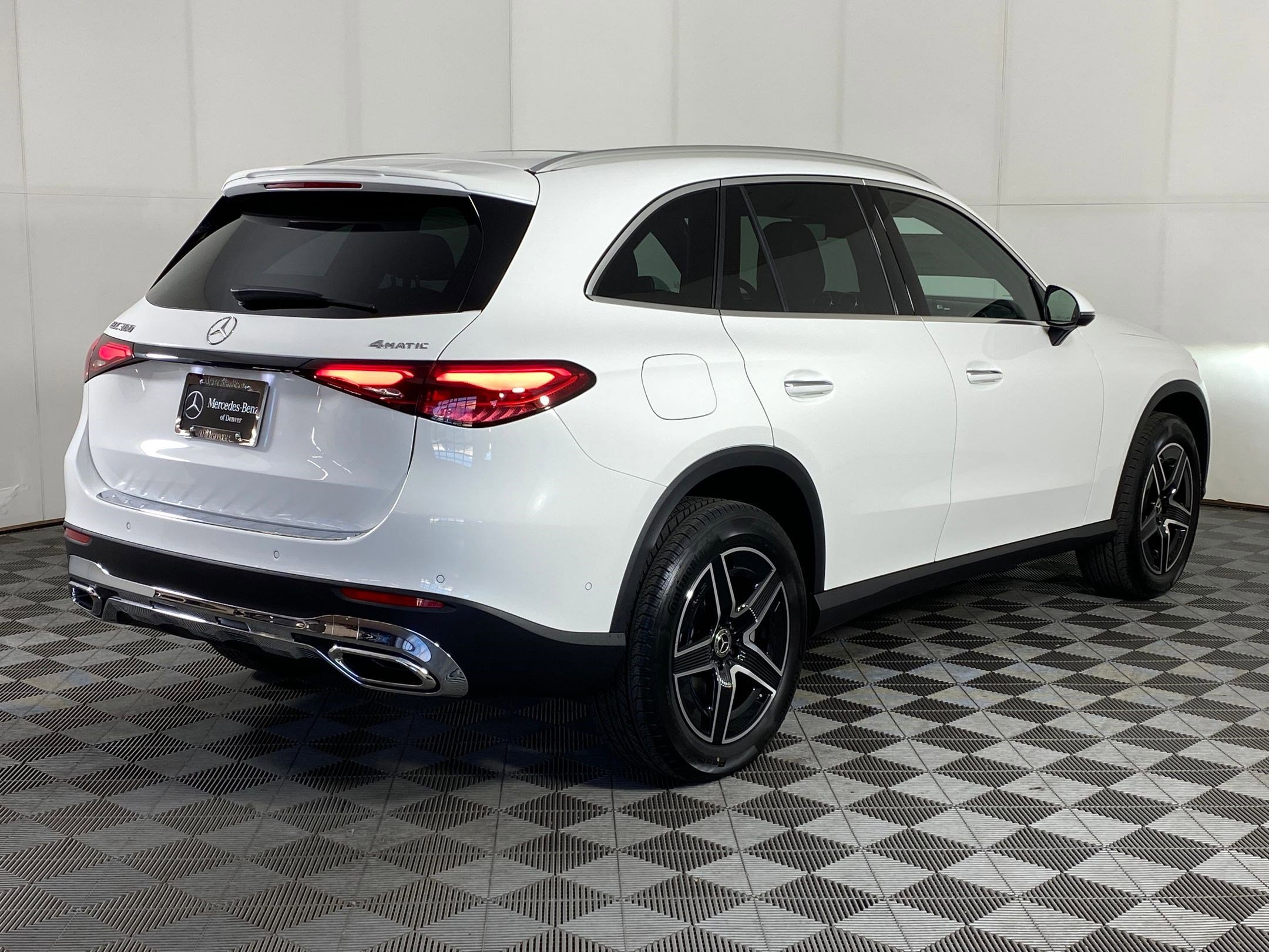 Used 2026 Mercedes-Benz GLC 300 4MATIC image 8