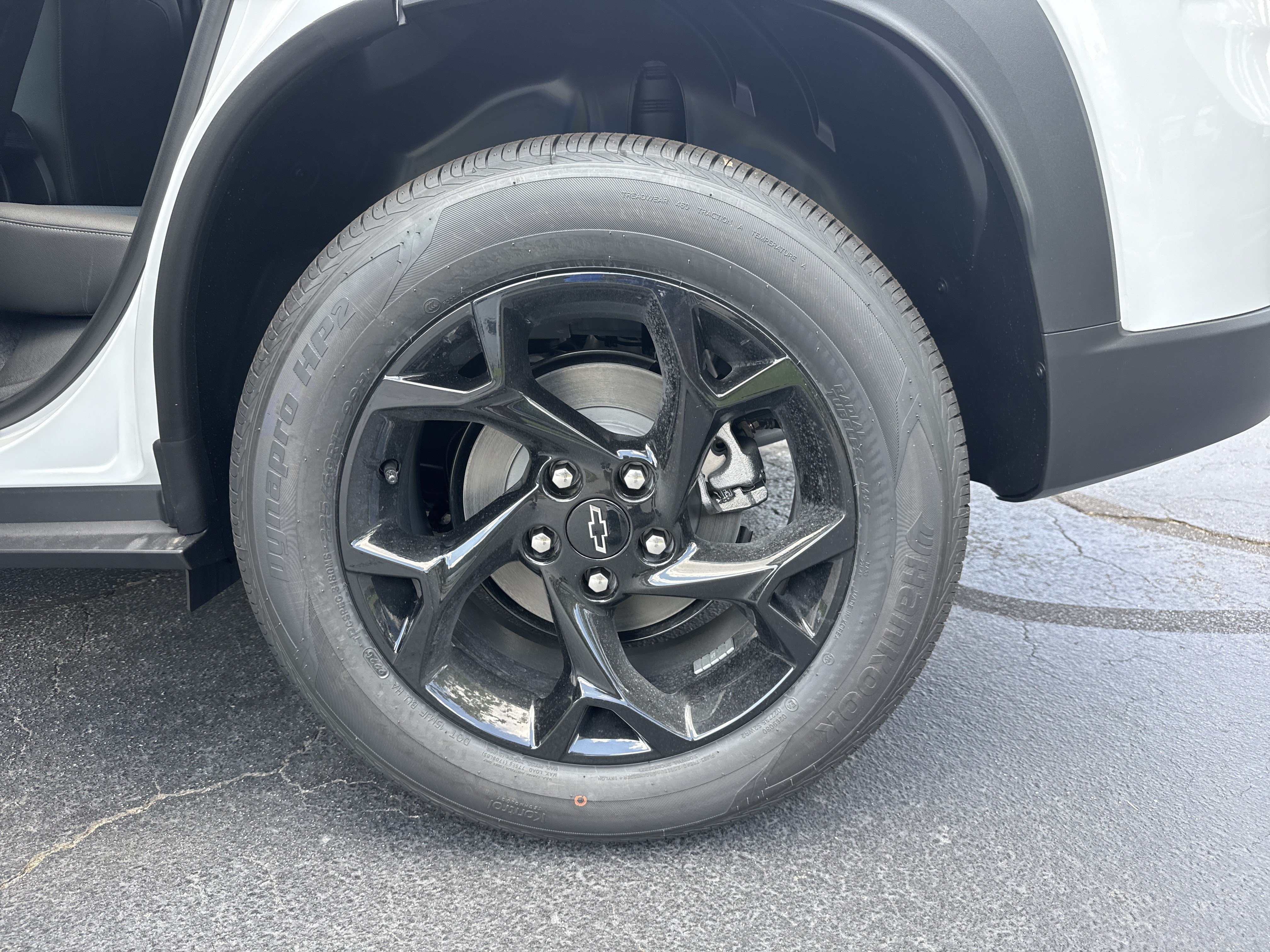 New 2026 Chevrolet Trax LT w/ Driver Confidence Package FWD image 20