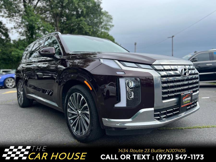 Used 2024 Hyundai Palisade Calligraphy image 2