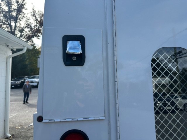 Used 2015 Ford Transit 250 138 w/ Interior Upgrade Package image 30