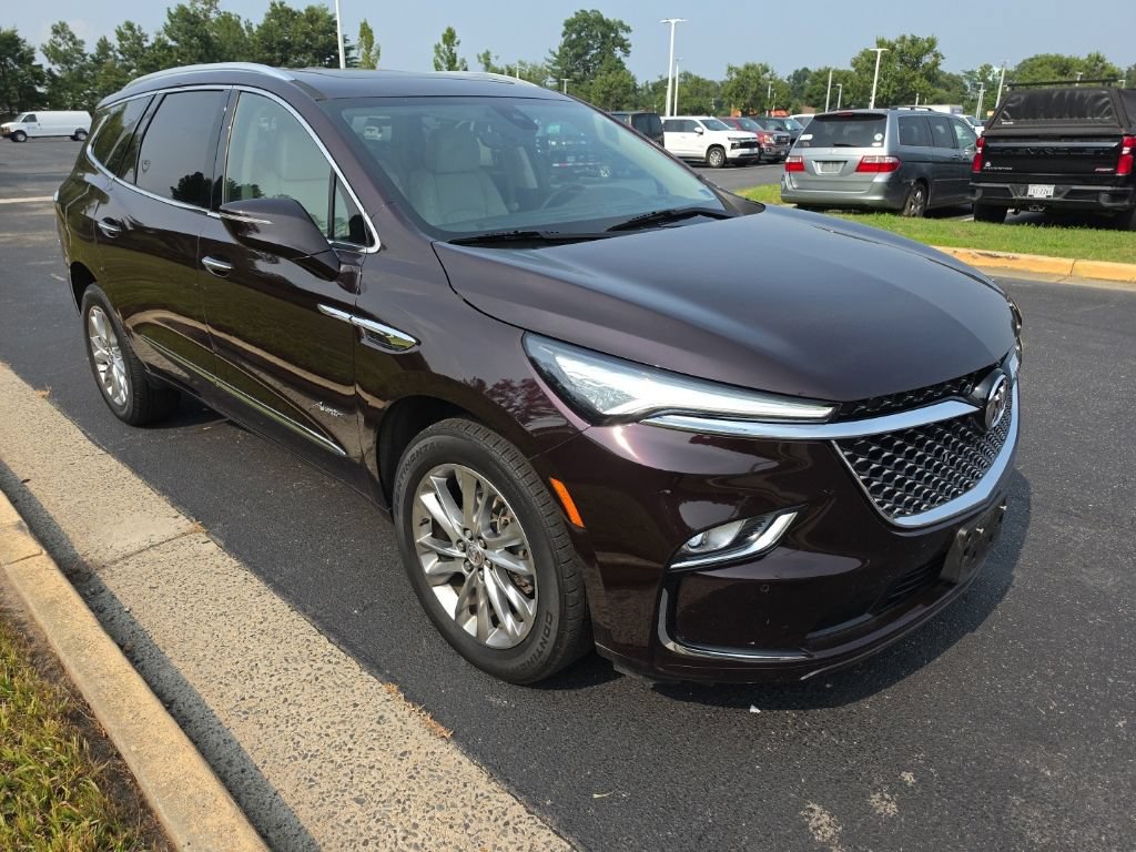 Used 2023 Buick Enclave Avenir AWD/4WD image 8