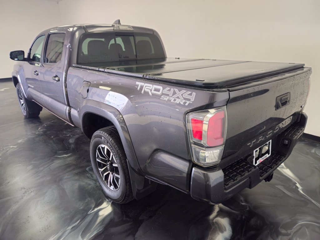 Used 2020 Toyota Tacoma TRD Sport AWD/4WD image 5