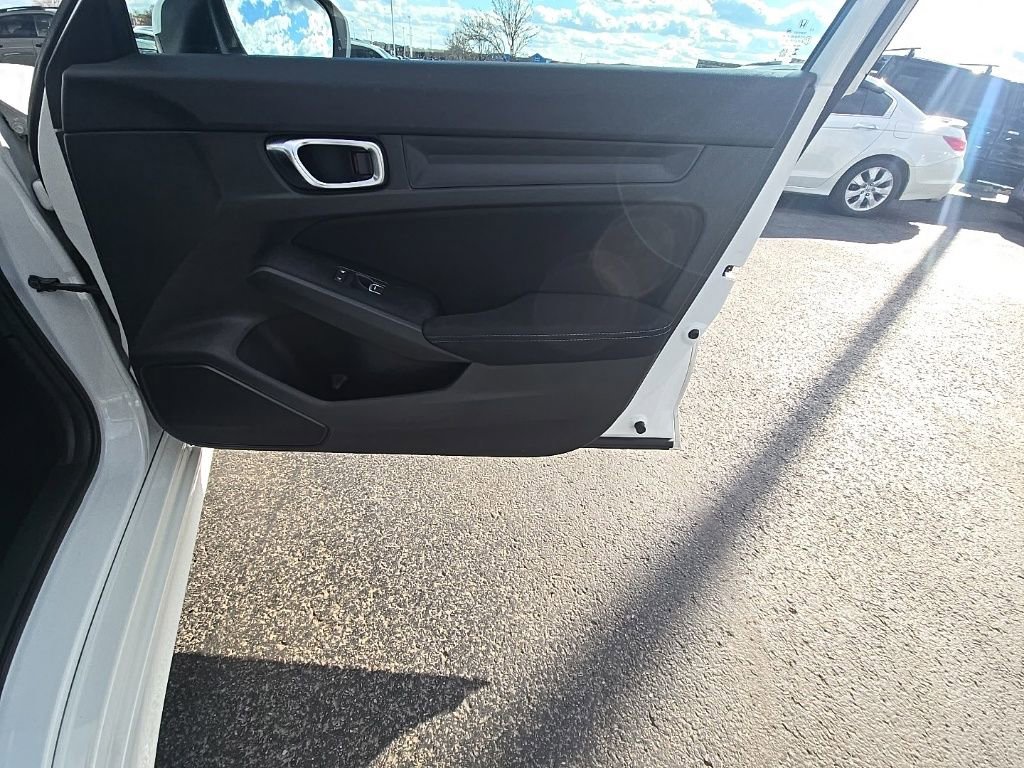 Used 2022 Honda Civic LX image 29