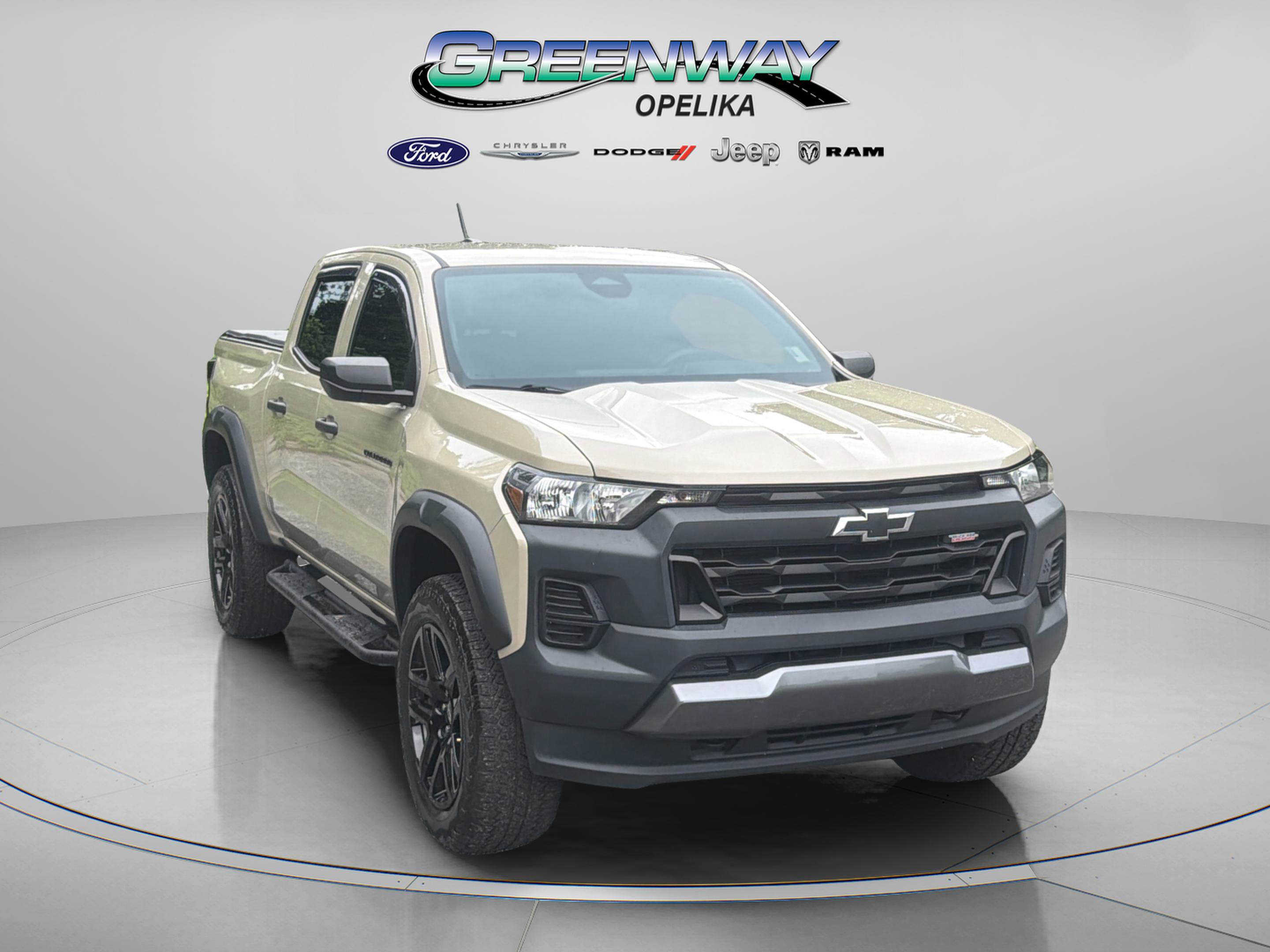Used 2023 Chevrolet Colorado Trail Boss w/ Advanced Trailering Package AWD/4WD image 1