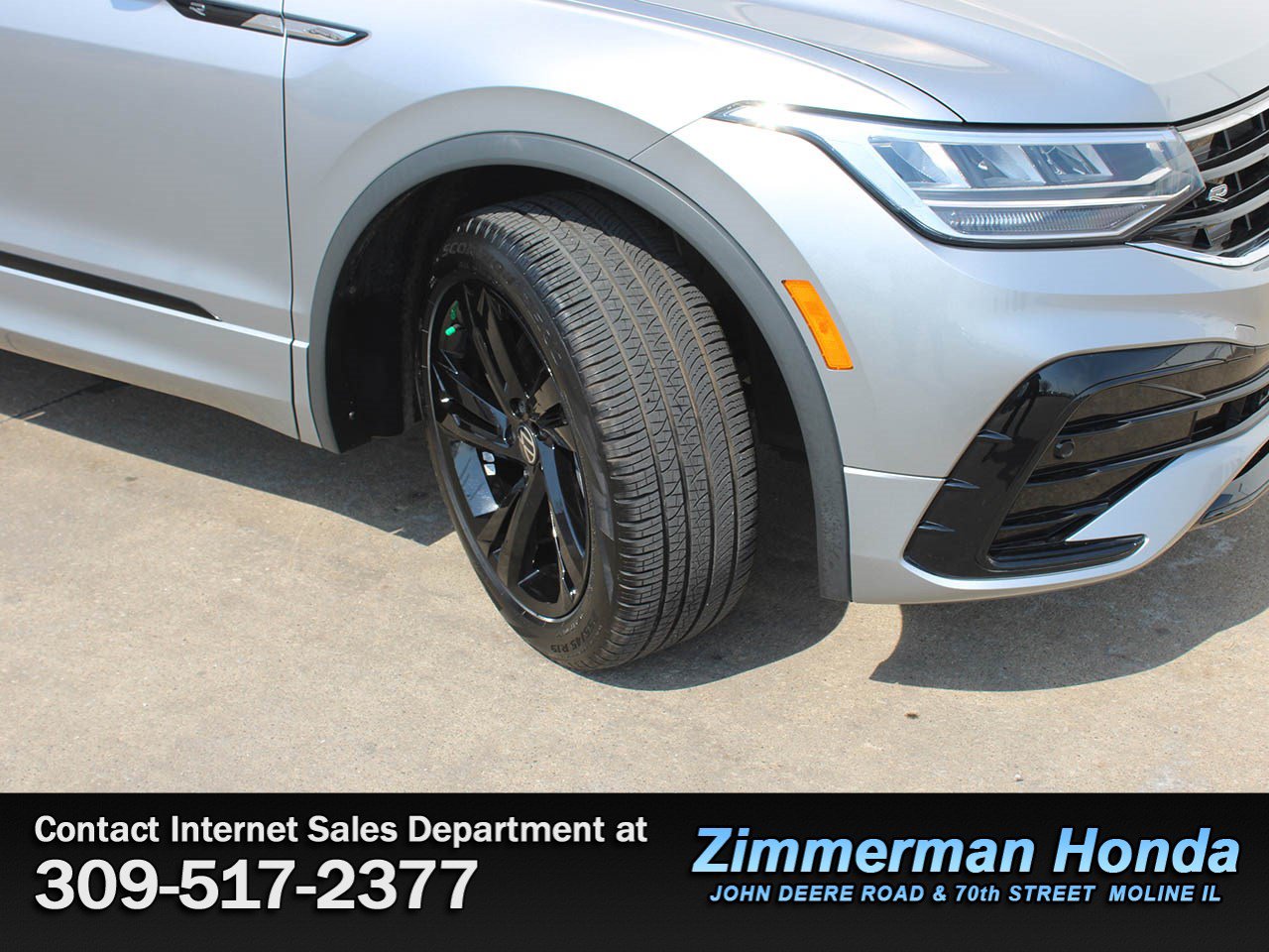 Used 2023 Volkswagen Tiguan SE R-Line FWD image 22
