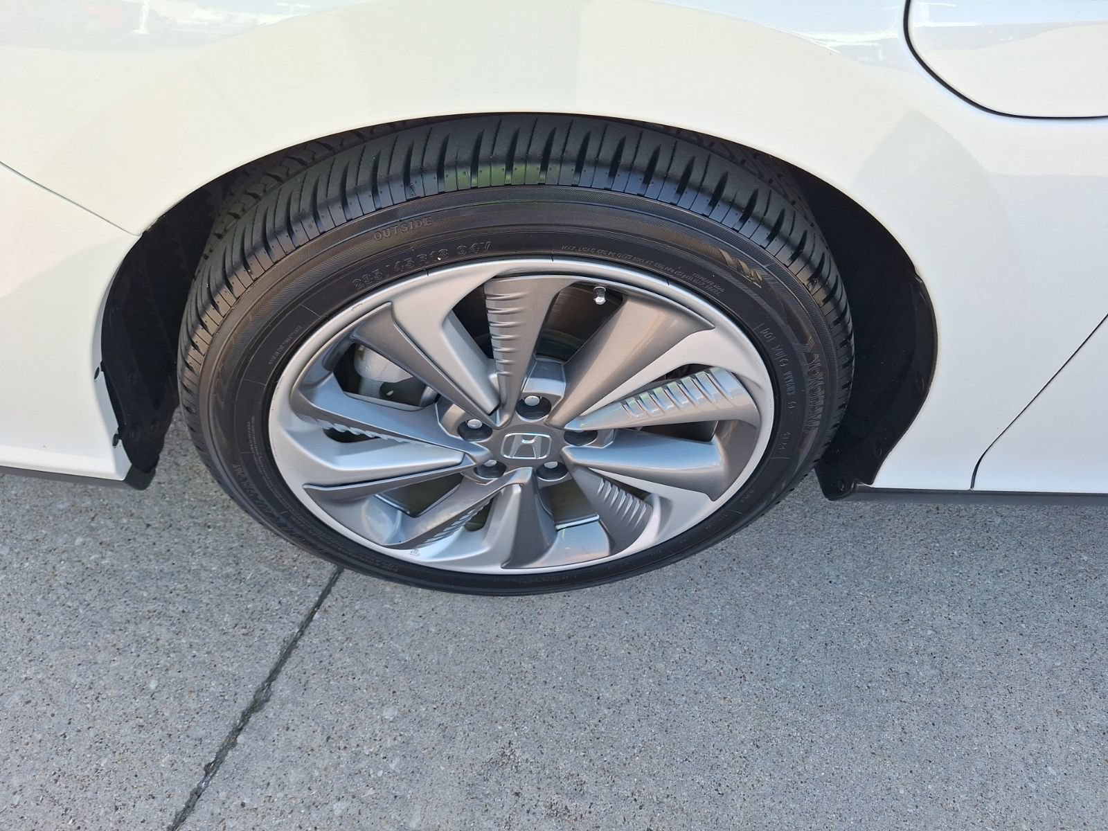 Used 2019 Honda Clarity Plug-In Hybrid image 11