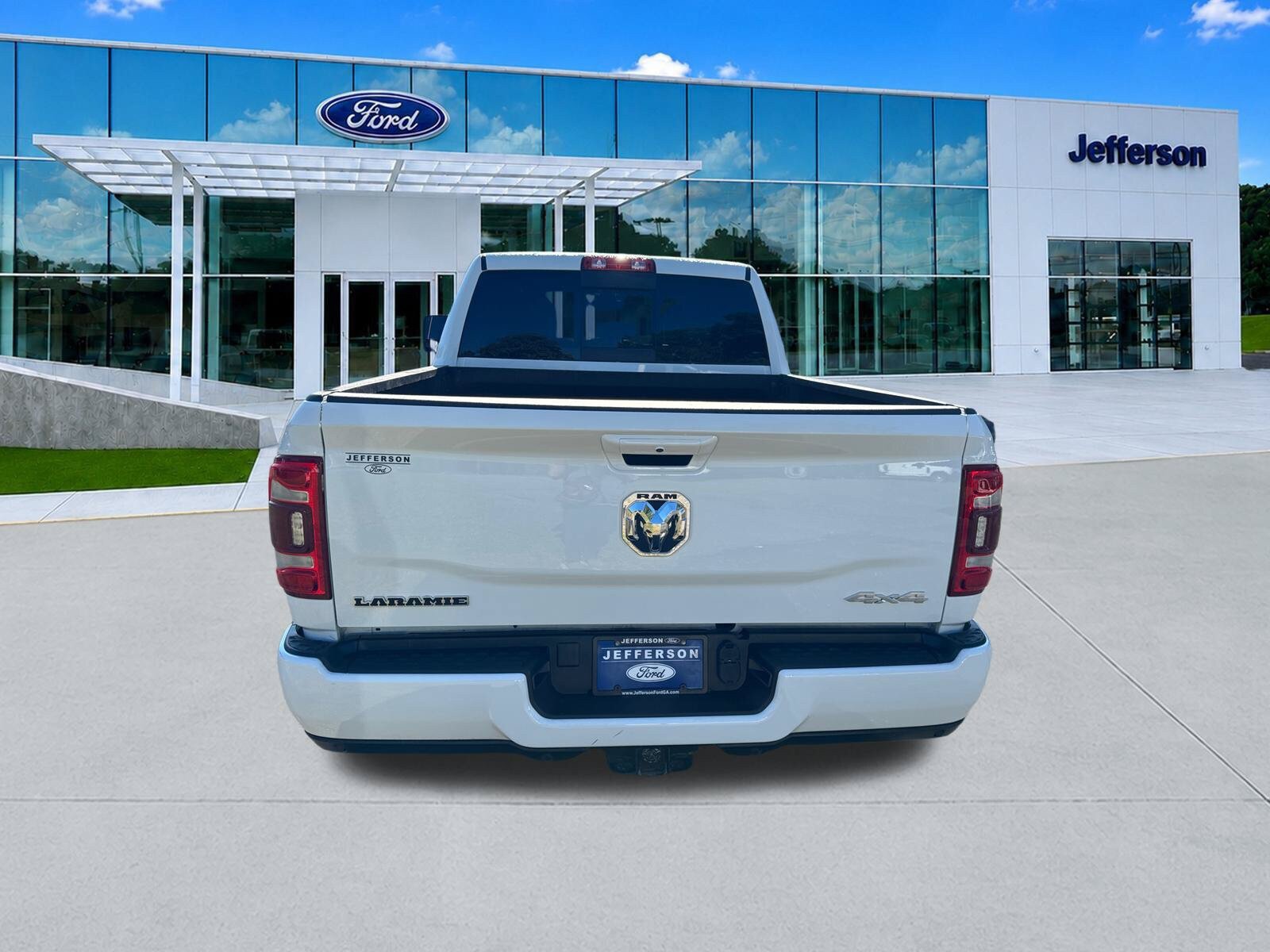Used 2024 RAM 2500 Laramie AWD/4WD image 6