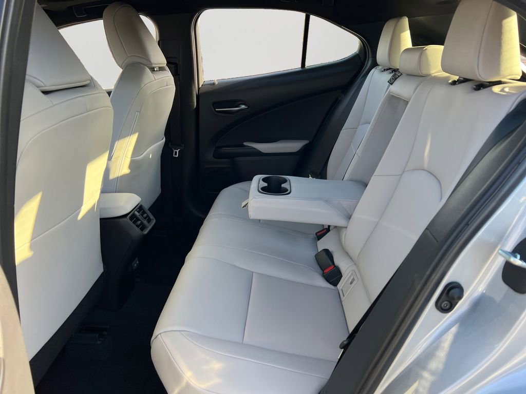 New 2025 Lexus UX 300h AWD image 8