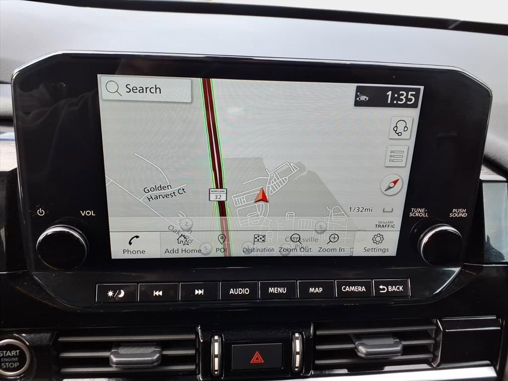 Used 2024 Nissan Pathfinder SL image 23