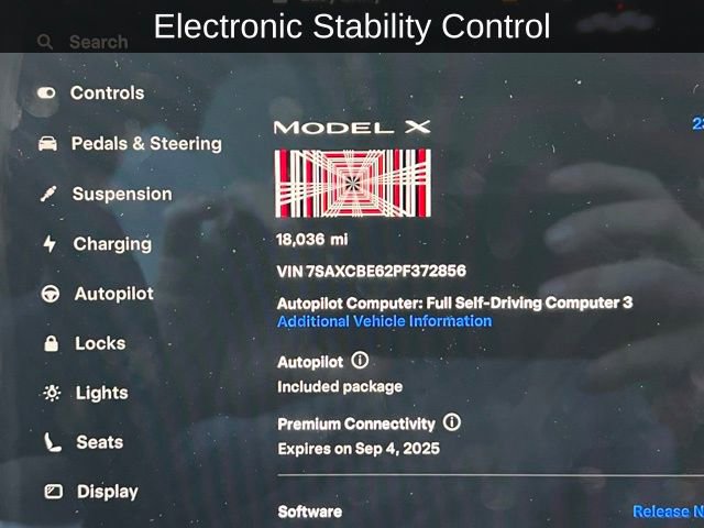 Used 2023 Tesla Model X Plaid image 4