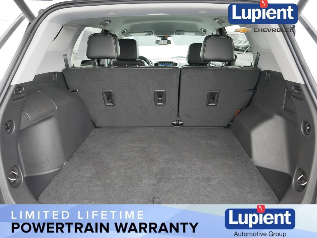 Used 2024 GMC Terrain SLT w/ Infotainment Package II image 12