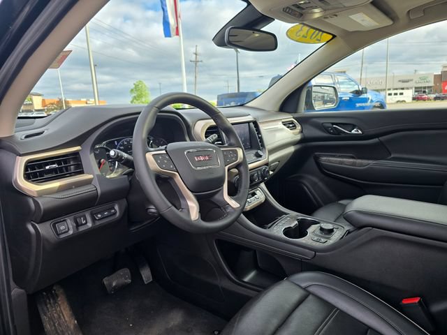 Used 2023 GMC Acadia Denali w/ Trailering Package AWD/4WD image 12