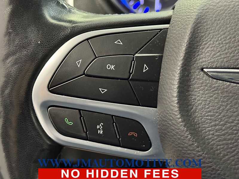 Used 2019 Chrysler 300 Limited image 40