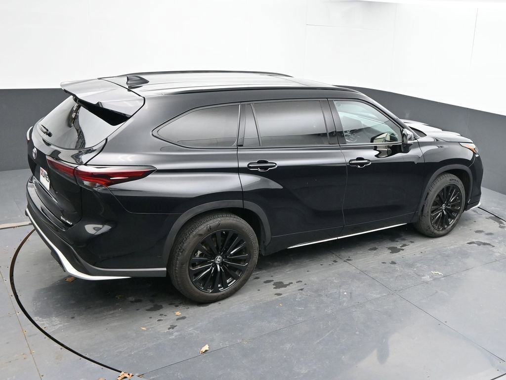 Used 2025 Toyota Highlander XSE image 23