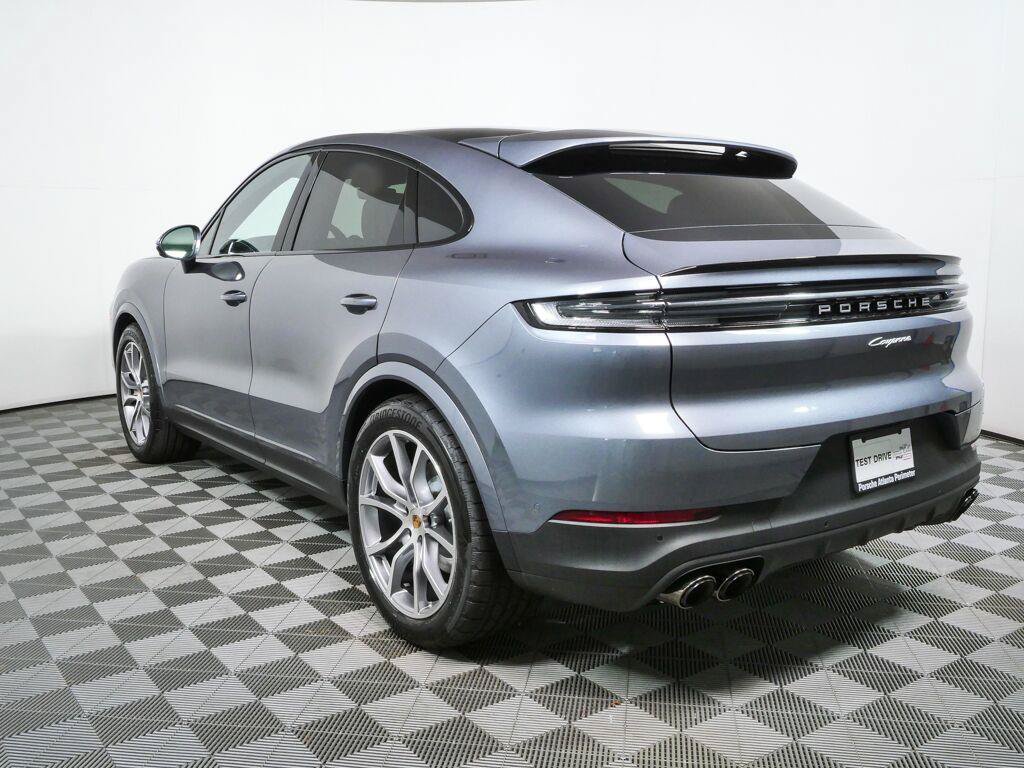 New 2026 Porsche Cayenne Coupe AWD/4WD image 3