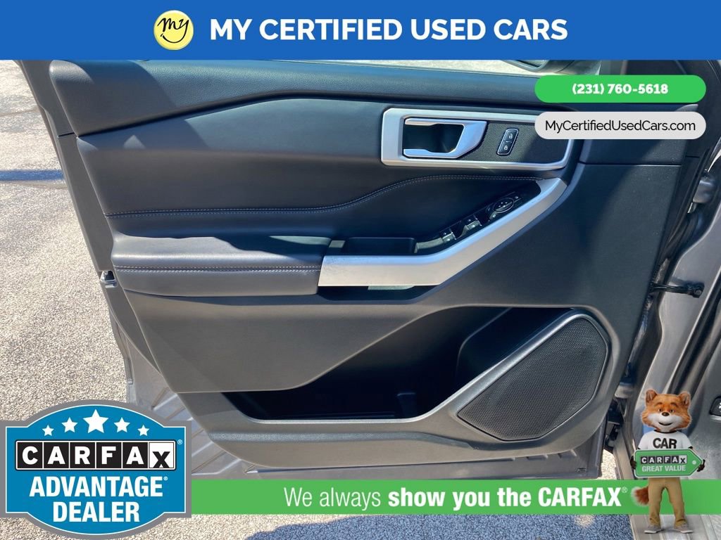 Used 2023 Ford Explorer XLT AWD/4WD image 16