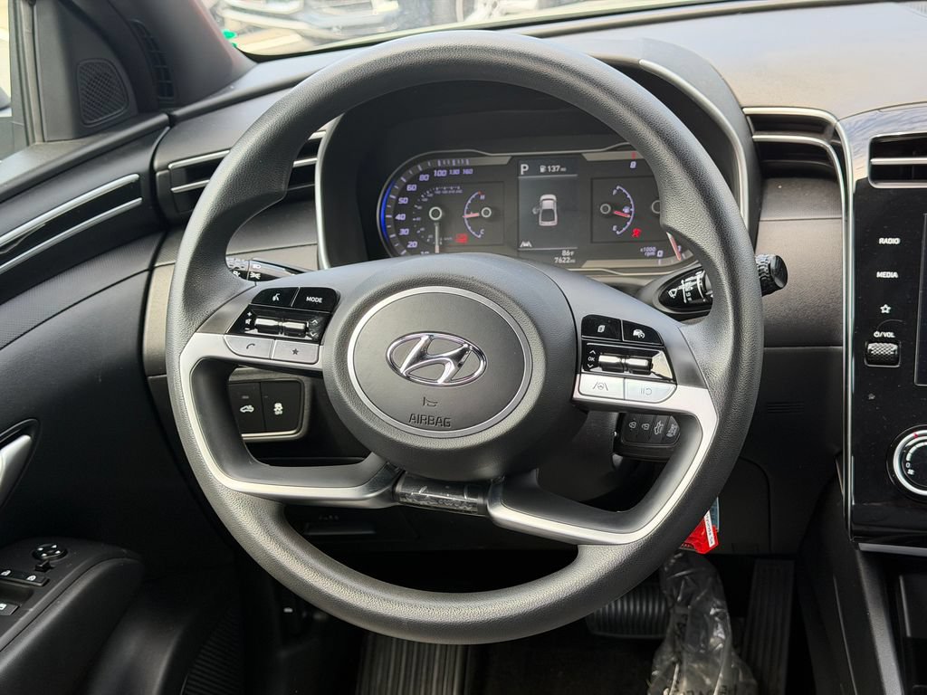 Used 2024 Hyundai Santa Cruz SE AWD/4WD image 19