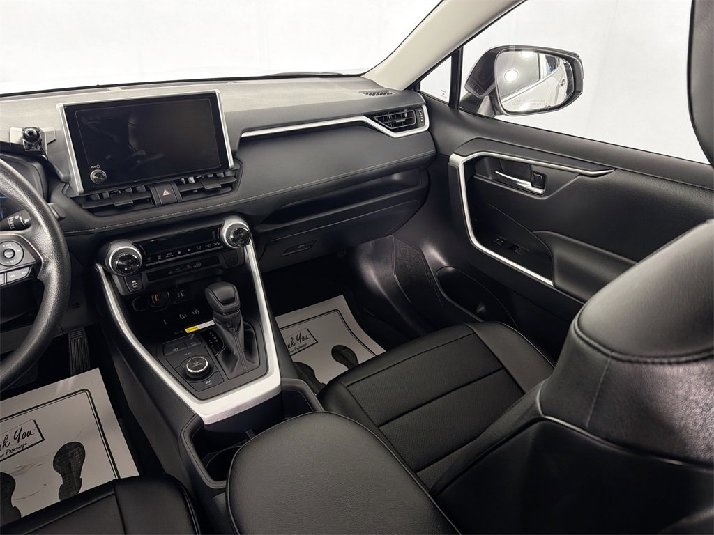 Used 2025 Toyota RAV4 Woodland Edition image 20