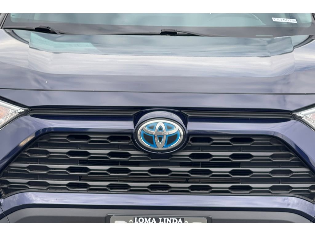 Used 2021 Toyota RAV4 XLE w/ Convenience Package image 46