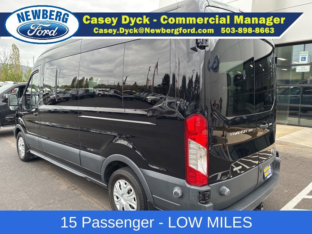 Used 2016 Ford Transit 350 XLT RWD image 3
