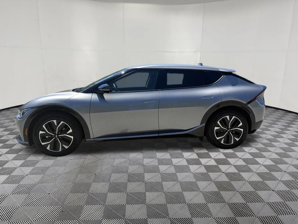Used 2022 Kia EV6 Wind AWD/4WD image 2