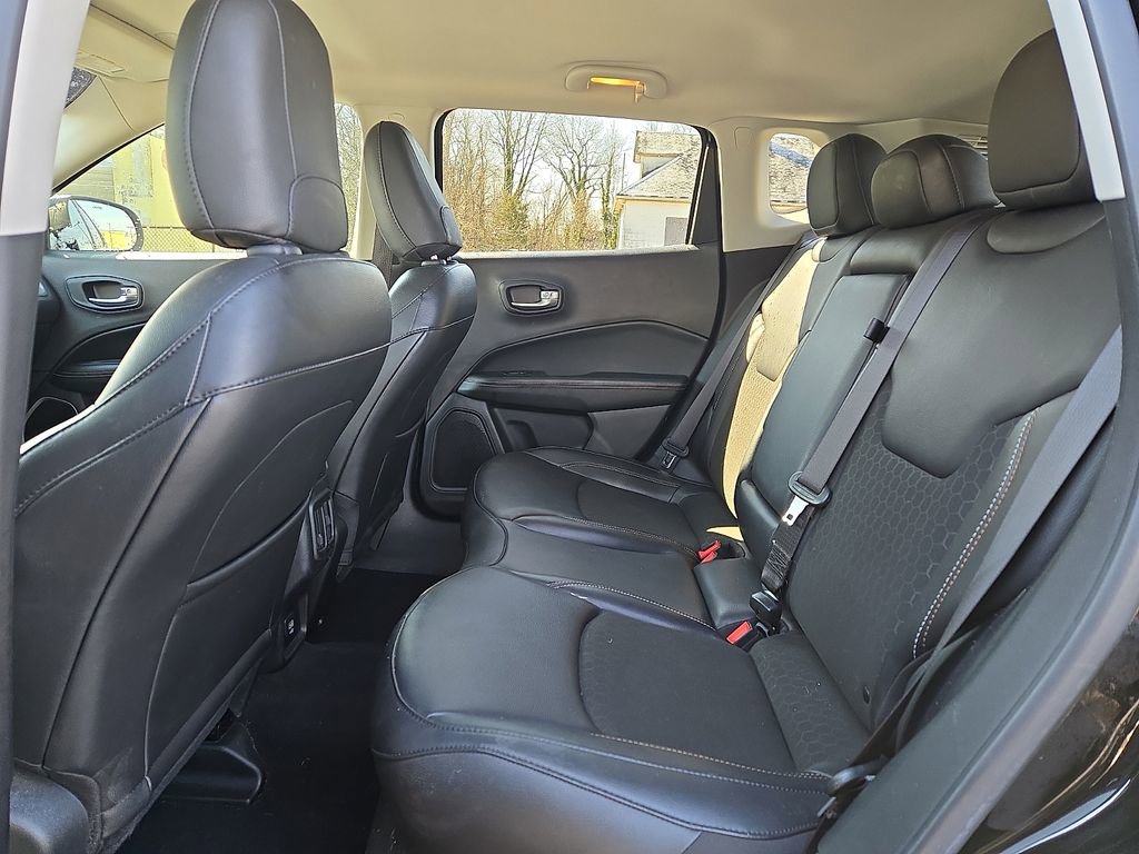 Used 2021 Jeep Compass Latitude AWD/4WD image 10