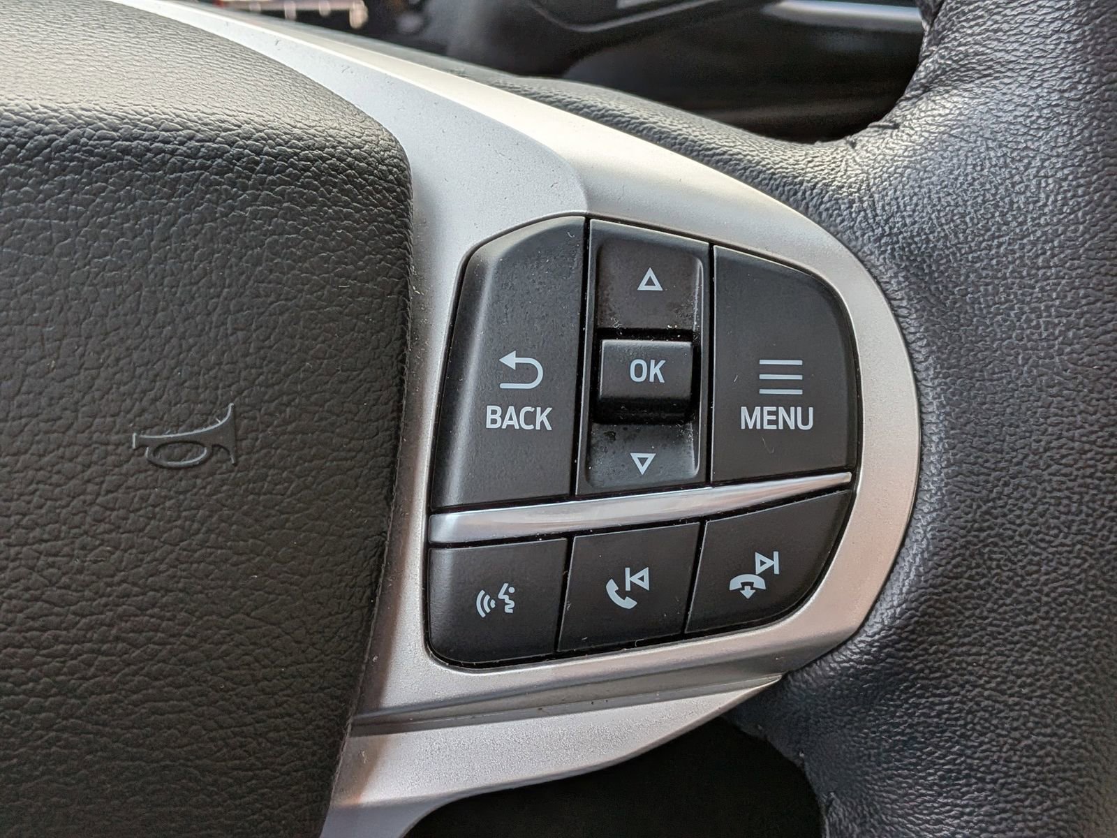 Certified 2023 Ford Explorer Limited w/ Equipment Group 301A image 31