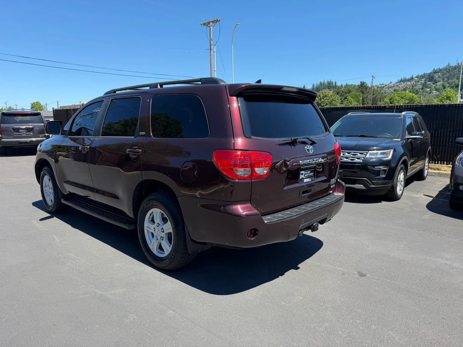 Used 2013 Toyota Sequoia SR5 AWD/4WD image 6