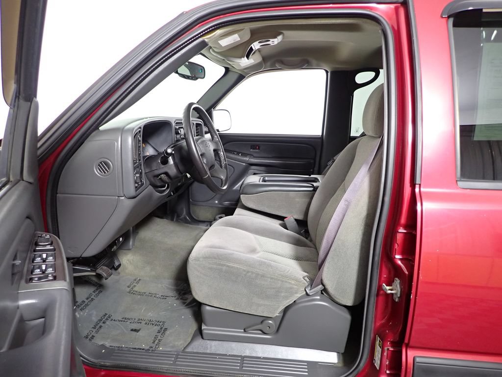 Used 2005 Chevrolet Silverado 1500 4x4 Crew Cab image 16