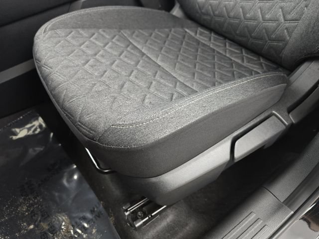 Used 2026 Nissan Kicks SV FWD image 28