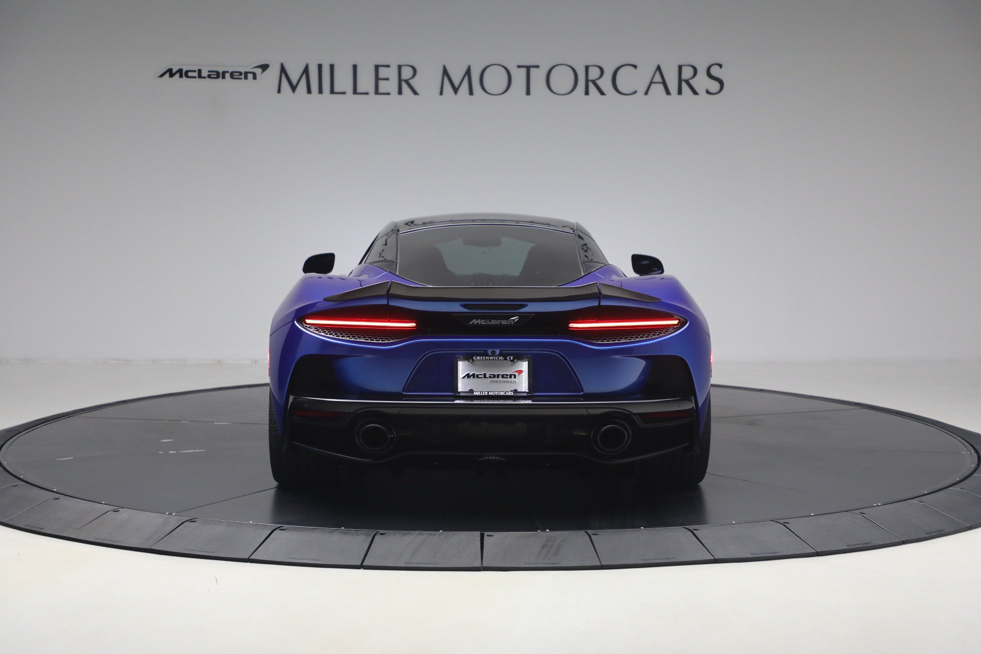 Used 2023 McLaren GT RWD image 6