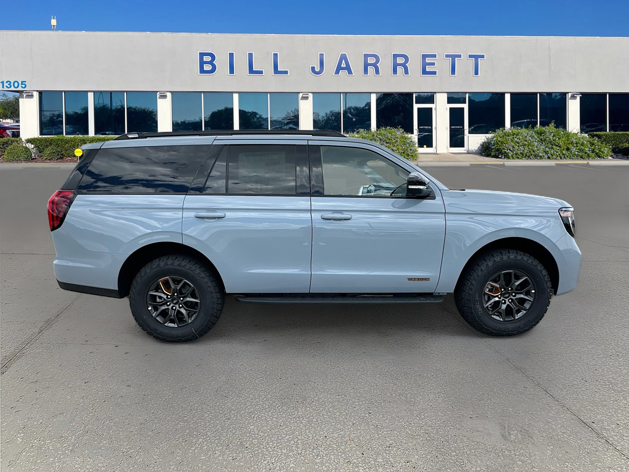 New 2026 Ford Expedition Tremor image 3