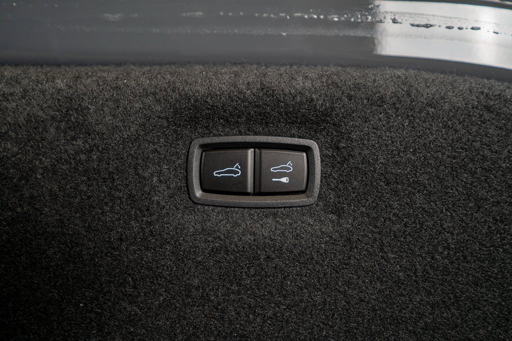 New 2026 Porsche Taycan image 41