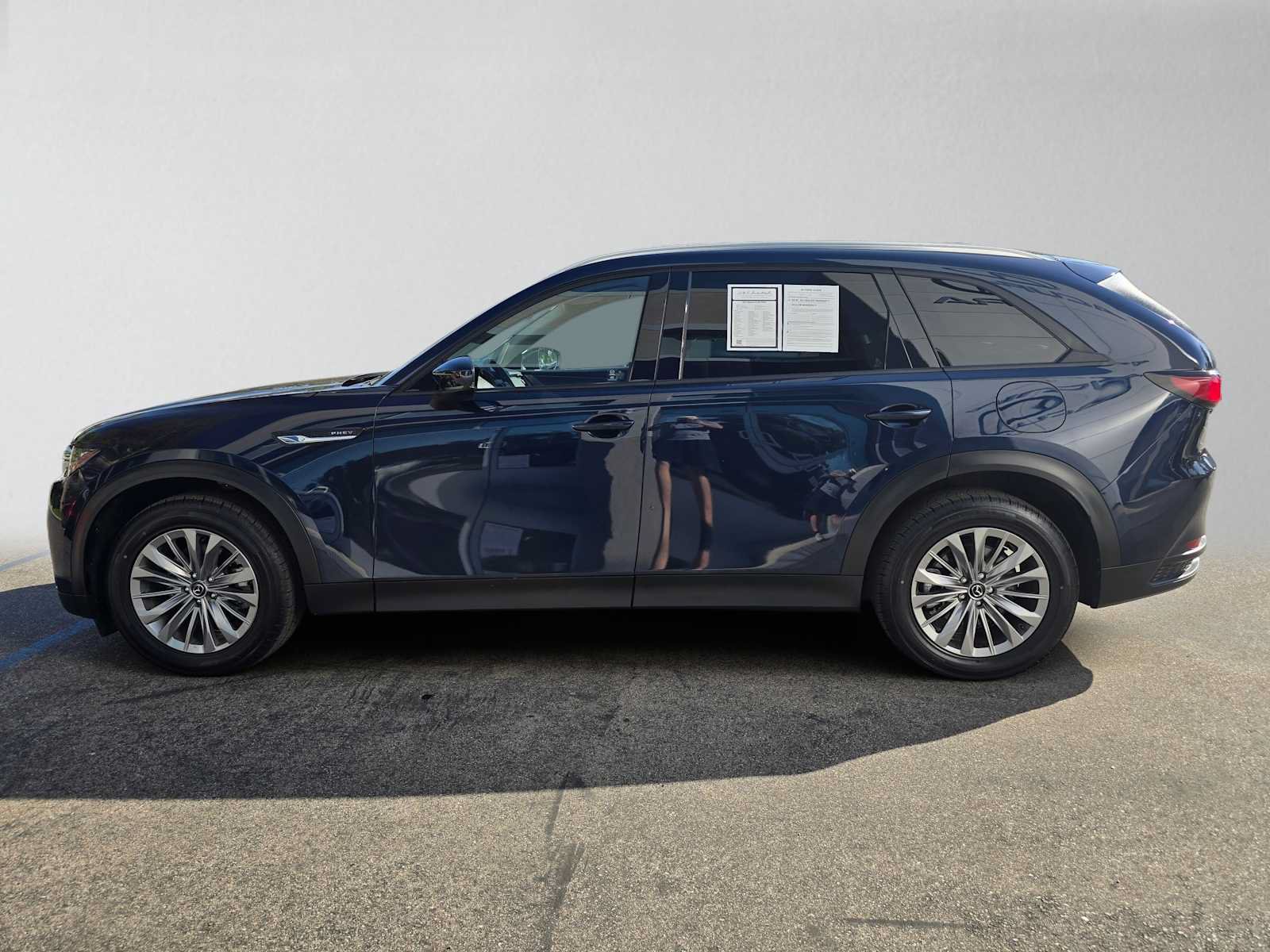 Used 2024 MAZDA CX-90 Plug-In Hybrid w/ Preferred AWD/4WD image 6