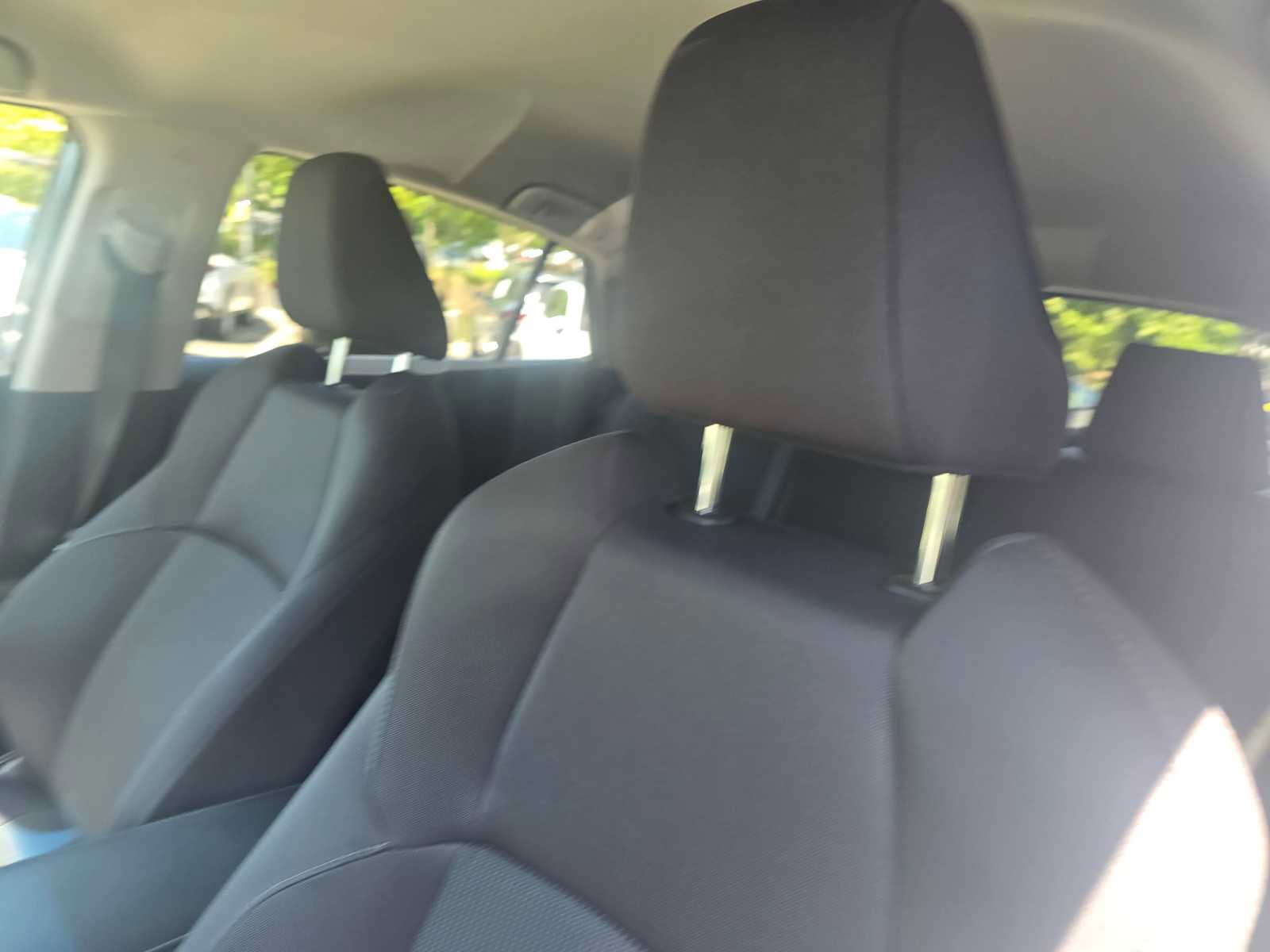 Used 2022 Toyota Venza LE AWD/4WD image 24