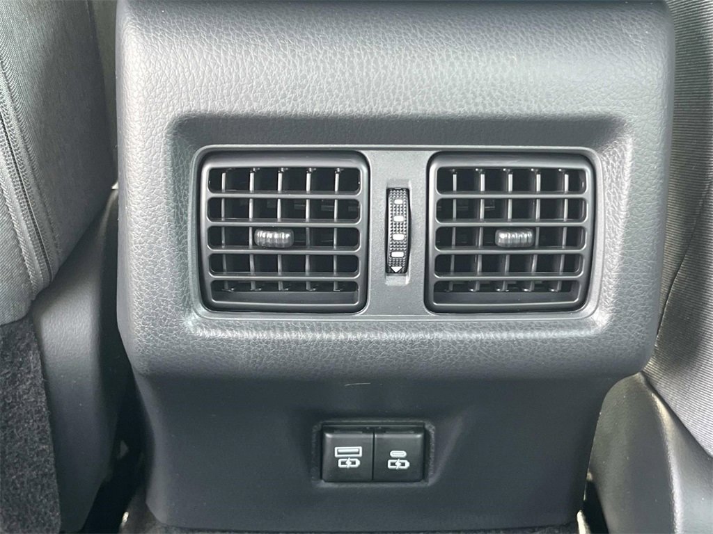 Used 2026 Toyota Camry LE image 27