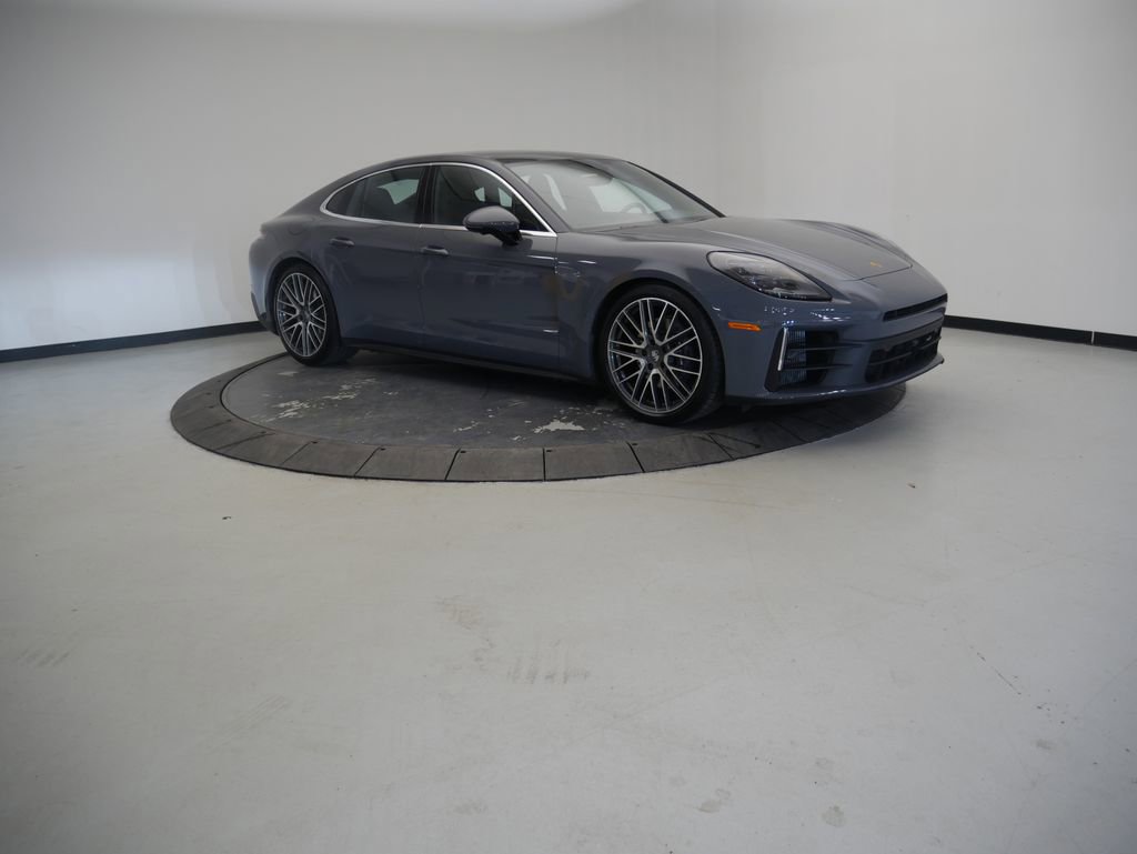 Certified 2025 Porsche Panamera 4 image 9