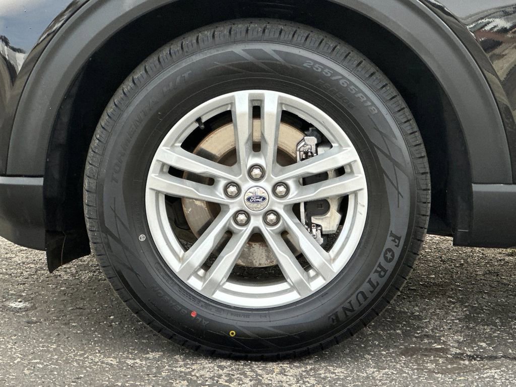 Certified 2022 Ford Explorer XLT image 26