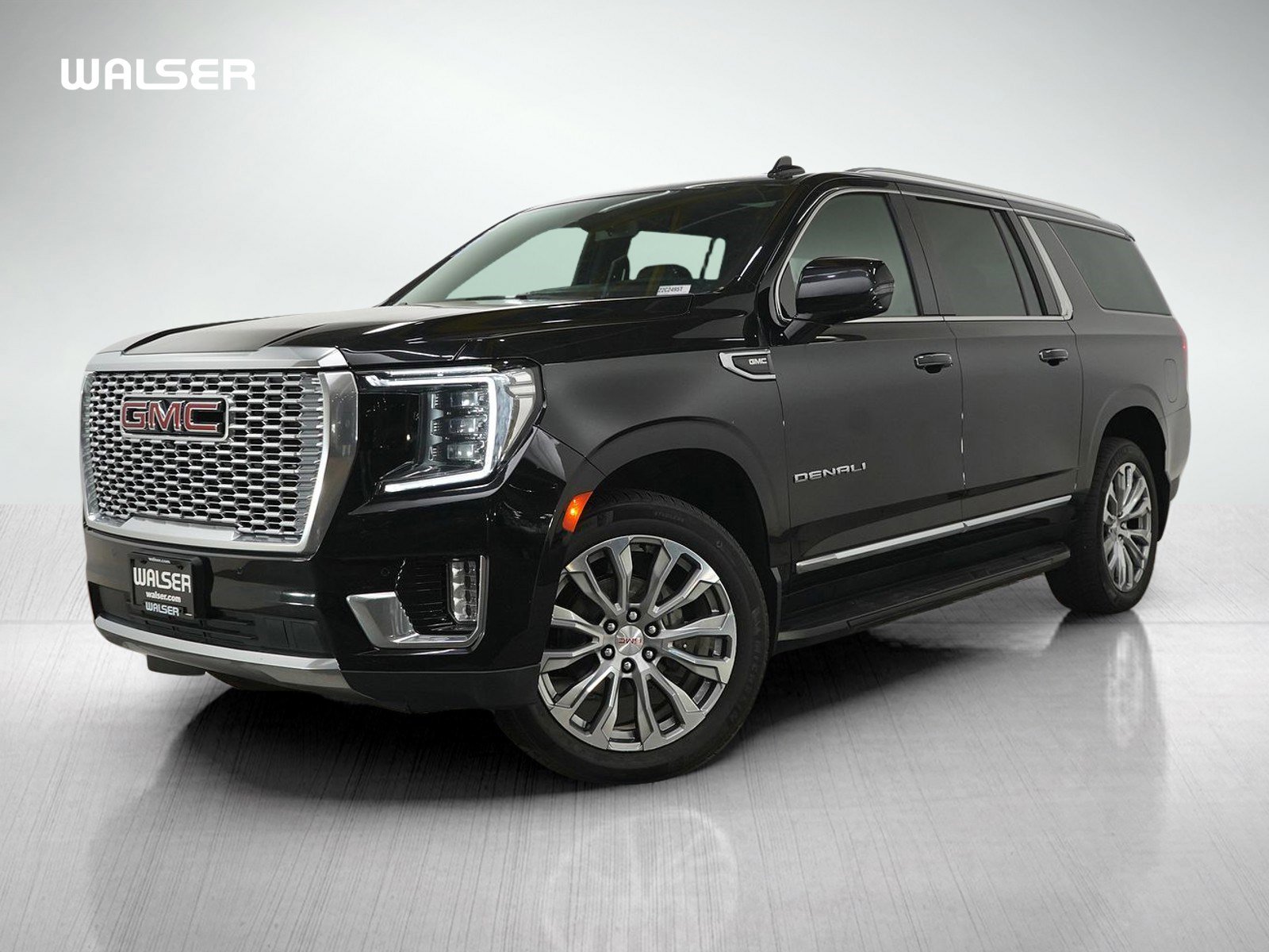 Used 2022 GMC Yukon XL Denali AWD/4WD image 1
