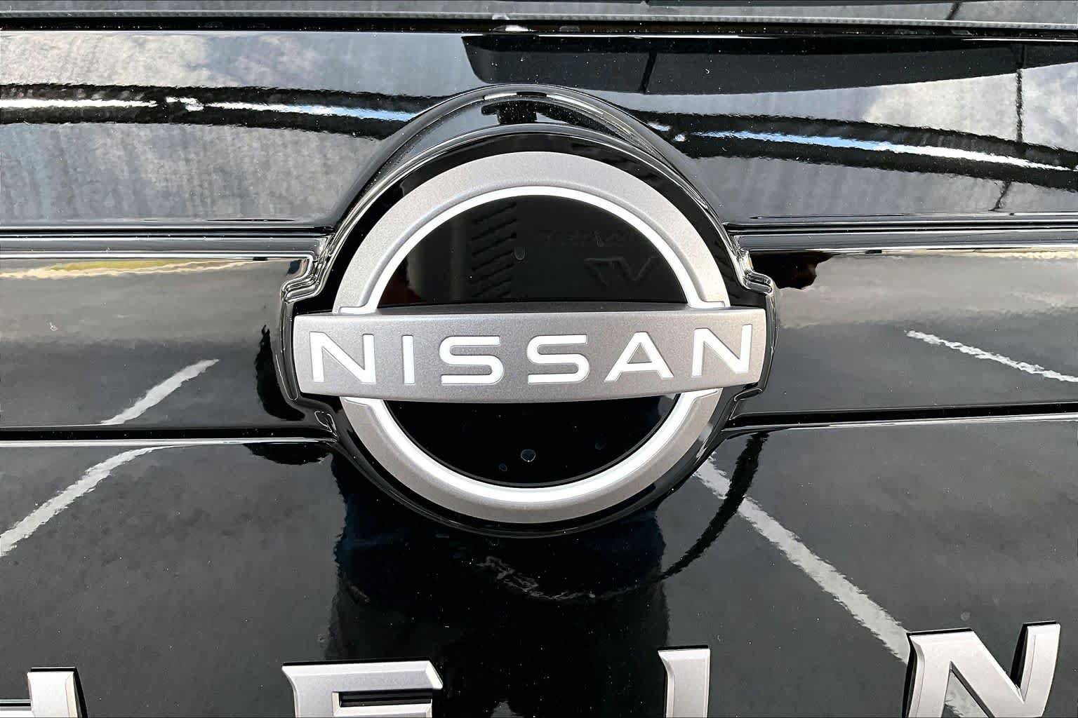 New 2026 Nissan Pathfinder SV FWD image 15