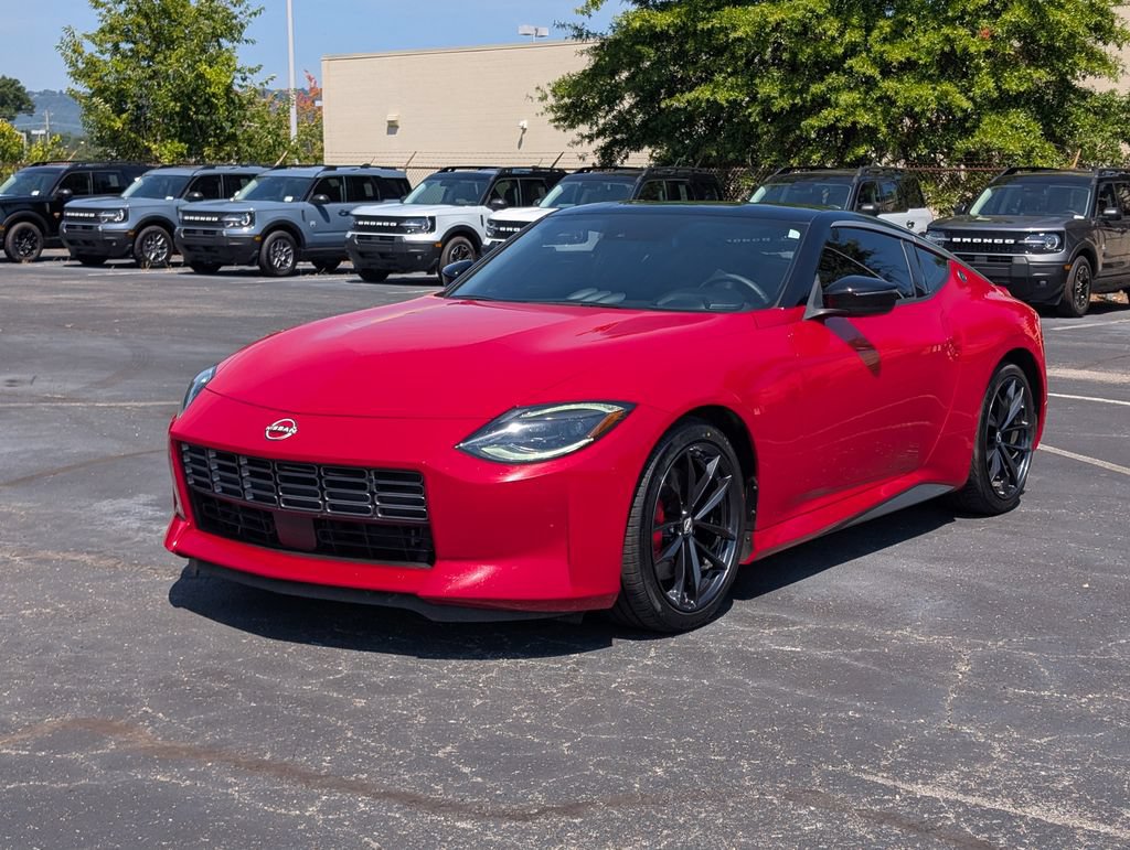 Used 2025 Nissan Z Performance w/ Floor Mat Package RWD image 3