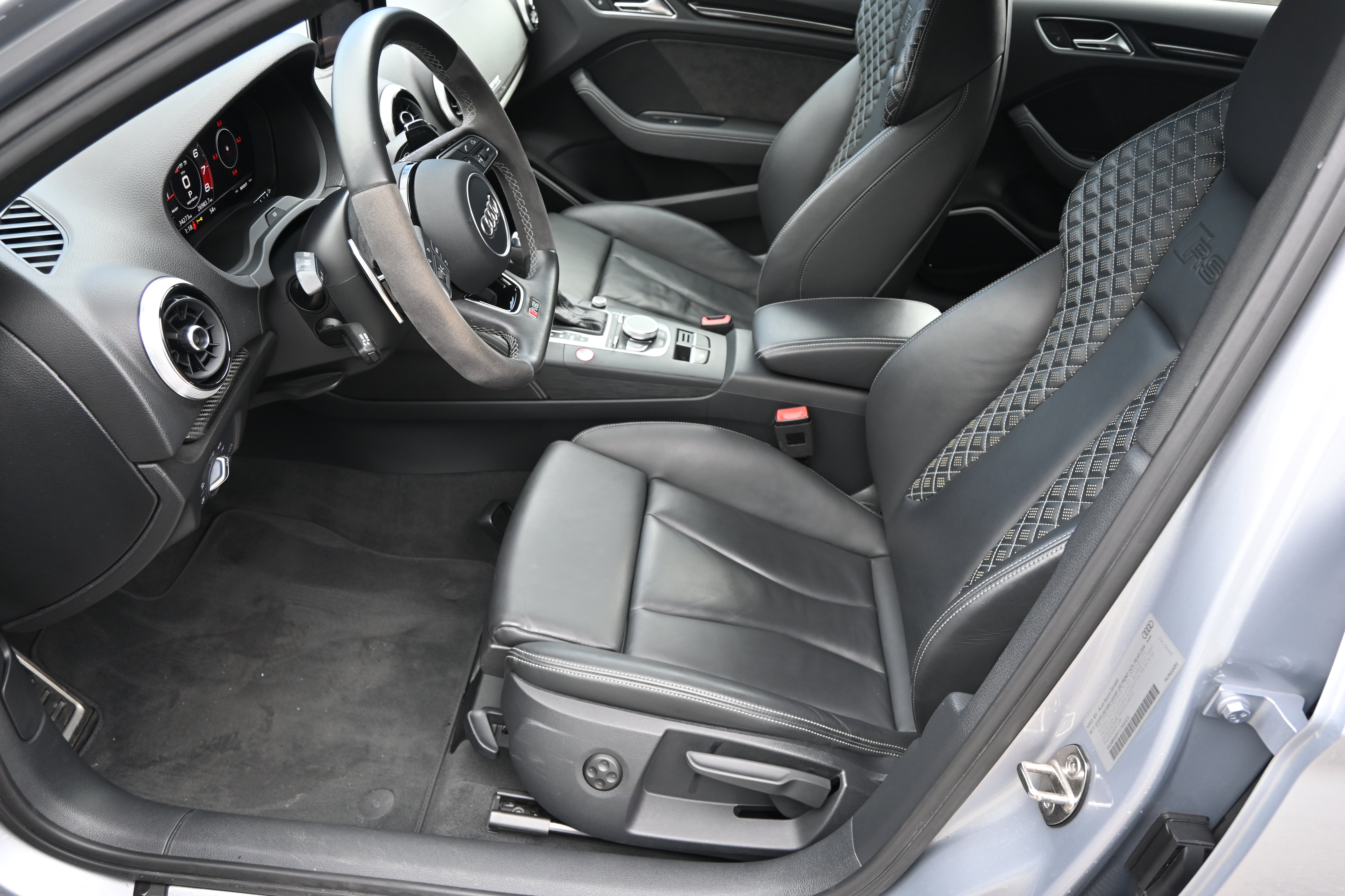 Used 2018 Audi RS 3 image 36