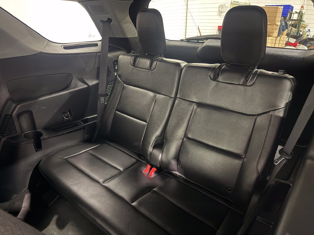 Used 2022 Ford Explorer Limited w/ Class IV Trailer Tow Package AWD/4WD image 21