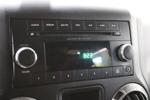 Used 2017 Jeep Wrangler Unlimited Sport image 25