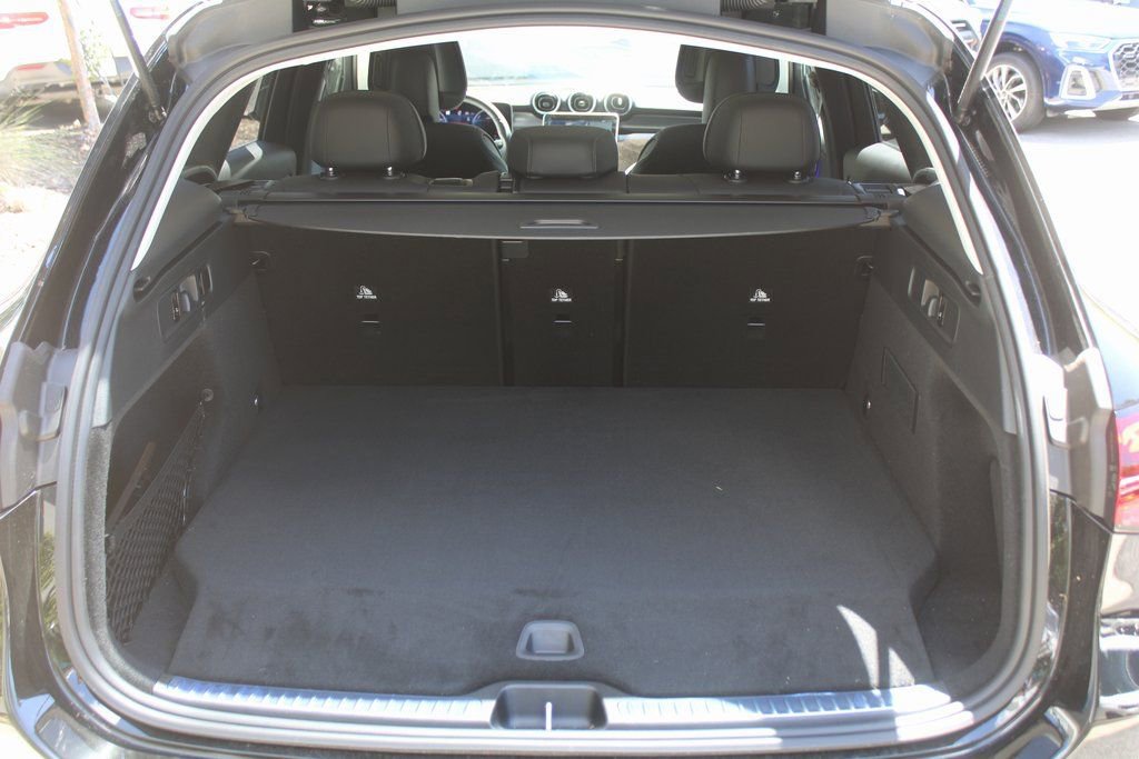 Certified 2025 Mercedes-Benz GLC 350e image 8