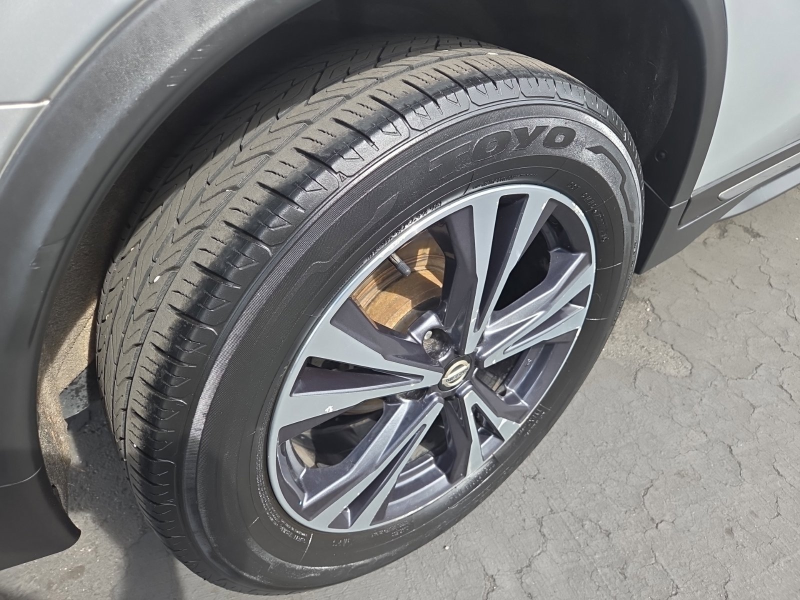 Used 2018 Nissan Rogue SL AWD/4WD image 4