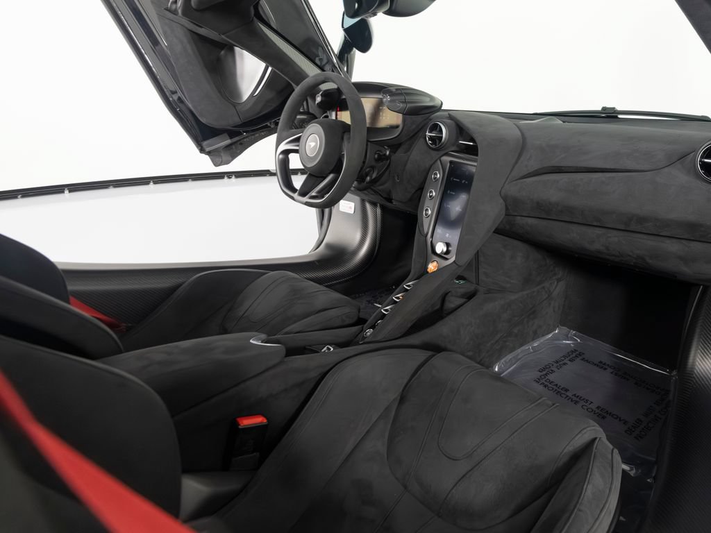Used 2025 McLaren 750S Spider RWD image 29