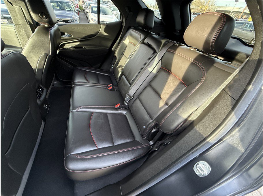 Used 2022 Chevrolet Equinox RS w/ RS Leather Package image 39